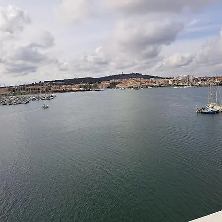 Arche De Noe 250, Superbe Studio Avec Vue Bateaux Appartement *